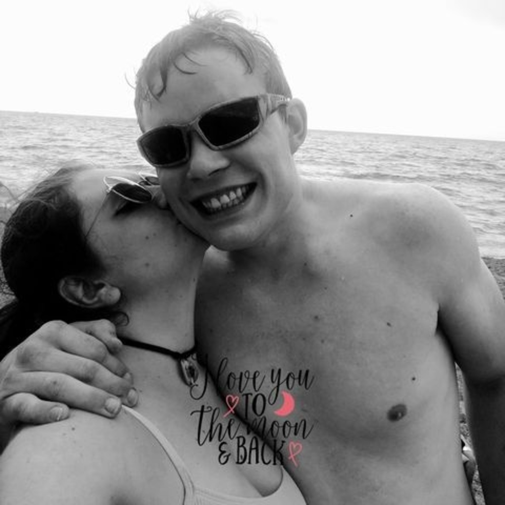 Meet your Posher, Cassie